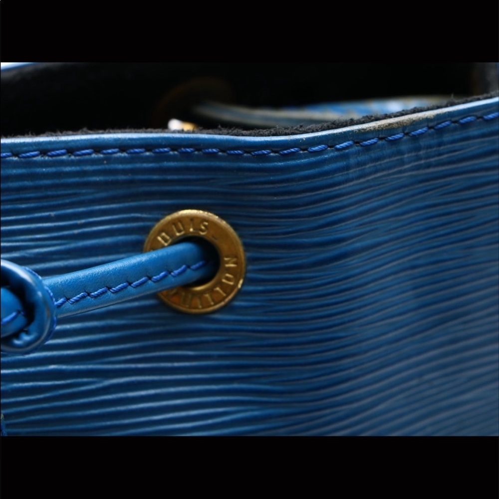 Luis Vuitton bucket bag - Picture 9 of 9